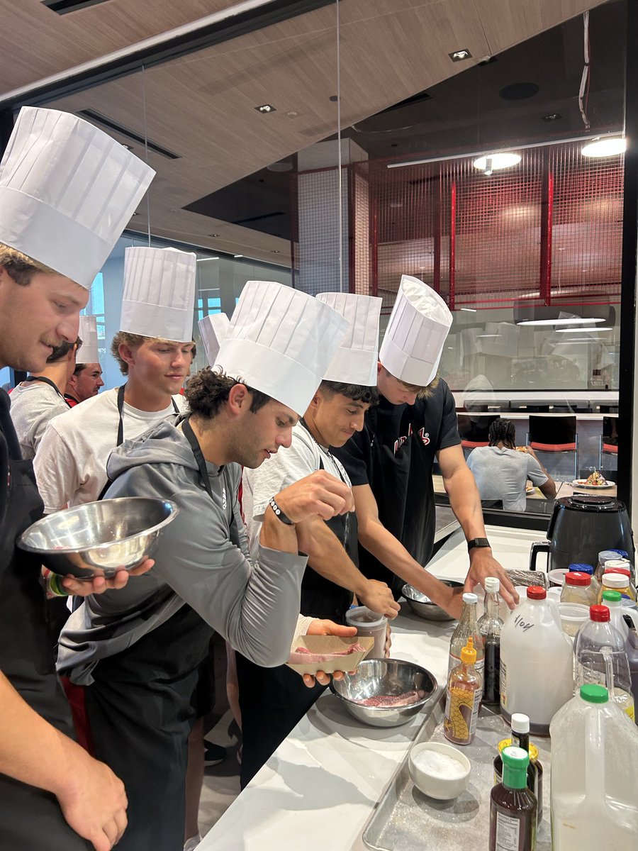 Riley Loy tweet media