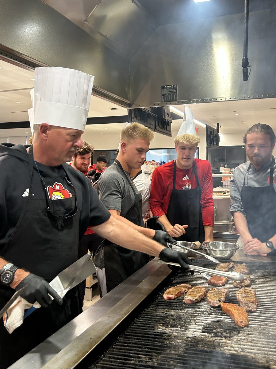 Riley Loy tweet media