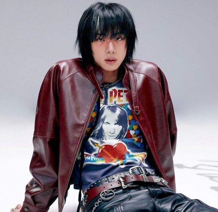 Good morning !! ❤️❤️

I’m voting #Jin for the #2025MAMAVOTE