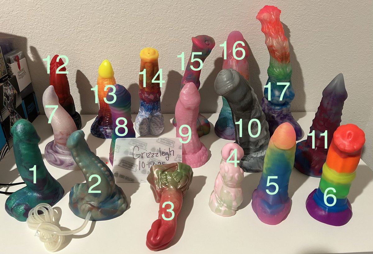 grizzzleigh's tweet photo. I’m still here! (Sorta lol) life and stuff, y’know. Have some dingles! (pr1ces are way negotiable, these are just for r3ddit) #dongsales https://t.co/2whOJHx8ch