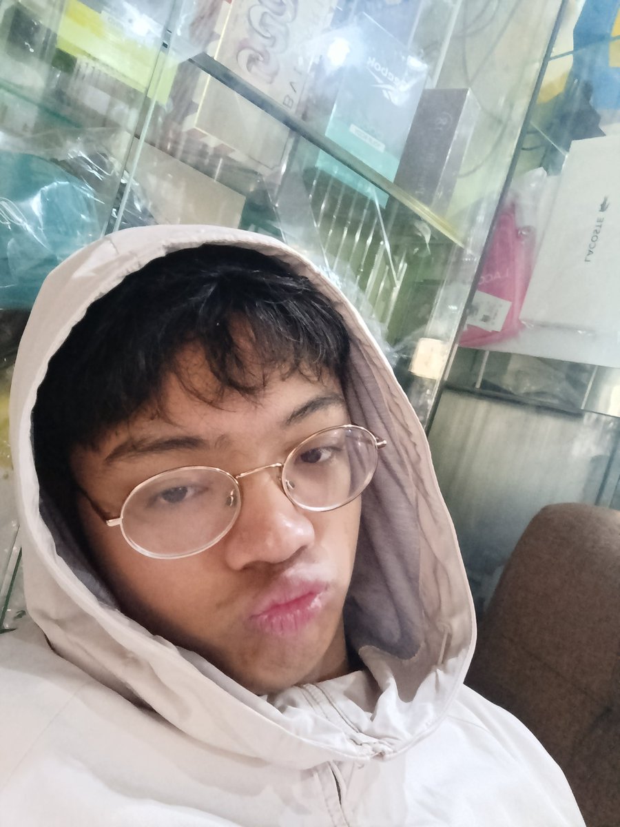 Michael Cera's left nutsack tweet media