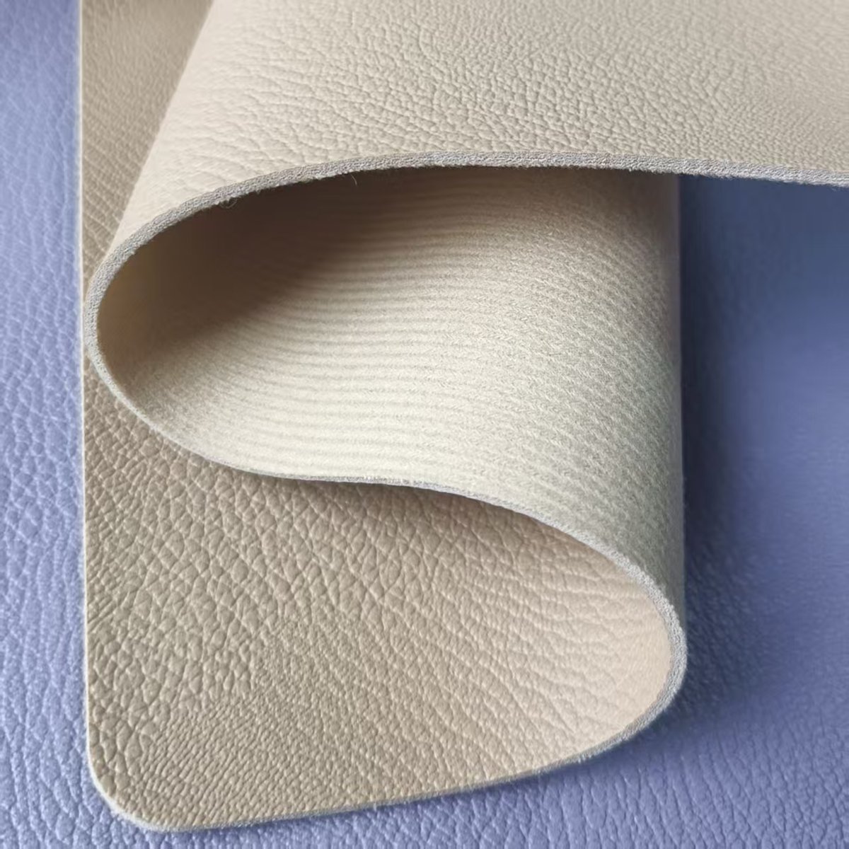 quanshunleather's tweet image. PVC leather for bag
​Warm colors
​1.7mm, imitate velvet backing
If you have any needs, please contact us.
E-mail:becky@qiansin.com
TEL:+86 15818267721
Website:qiansin.com
#syntheticleather #leatherfactory #leathercompany #pvcleather#puleather  #fashion#leather