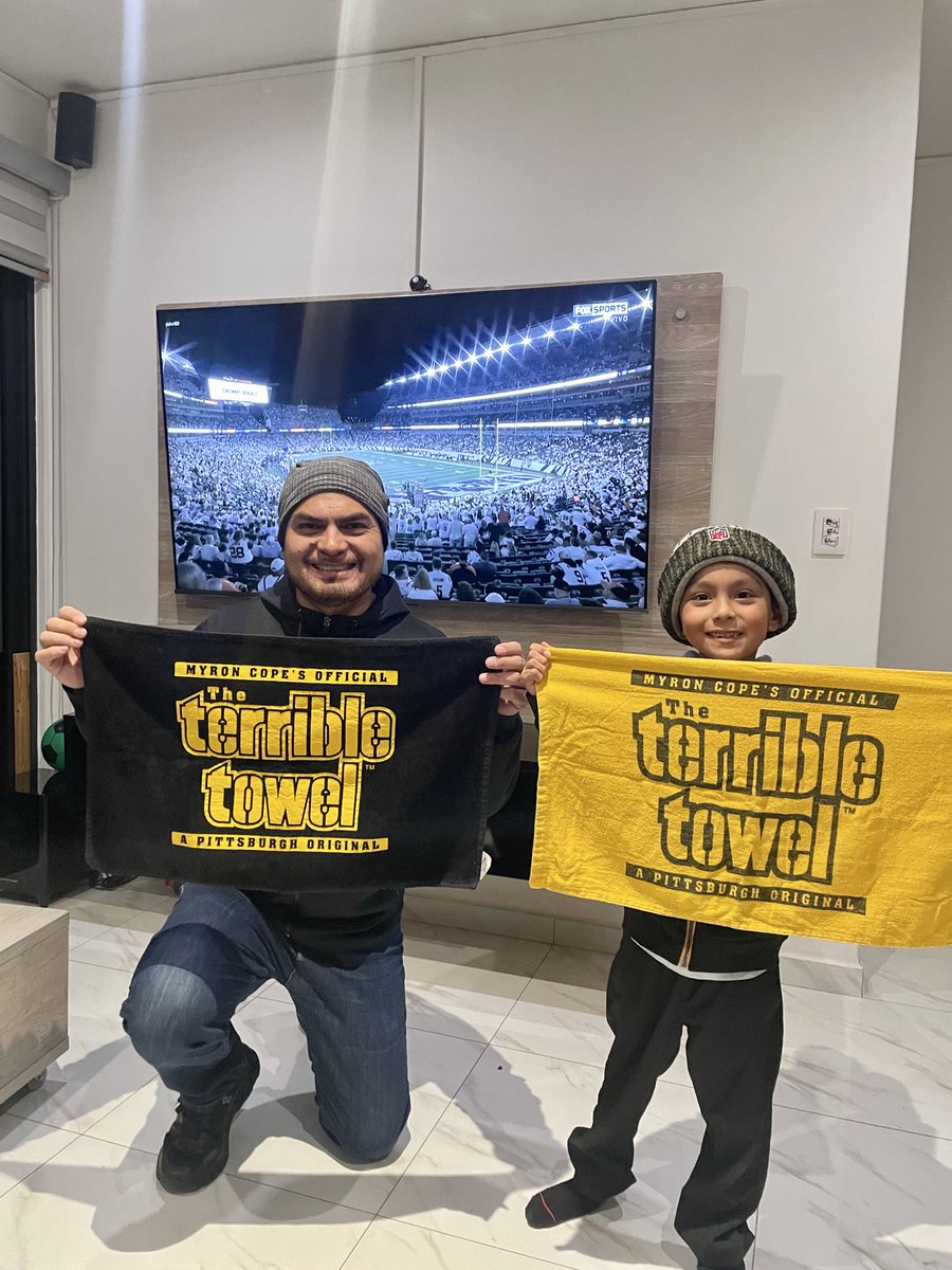 isravired's tweet photo. Venga hoy ganamos. Apoyando con todo desde CDMX #foximpactonfl https://t.co/nK7Qt83Ygo