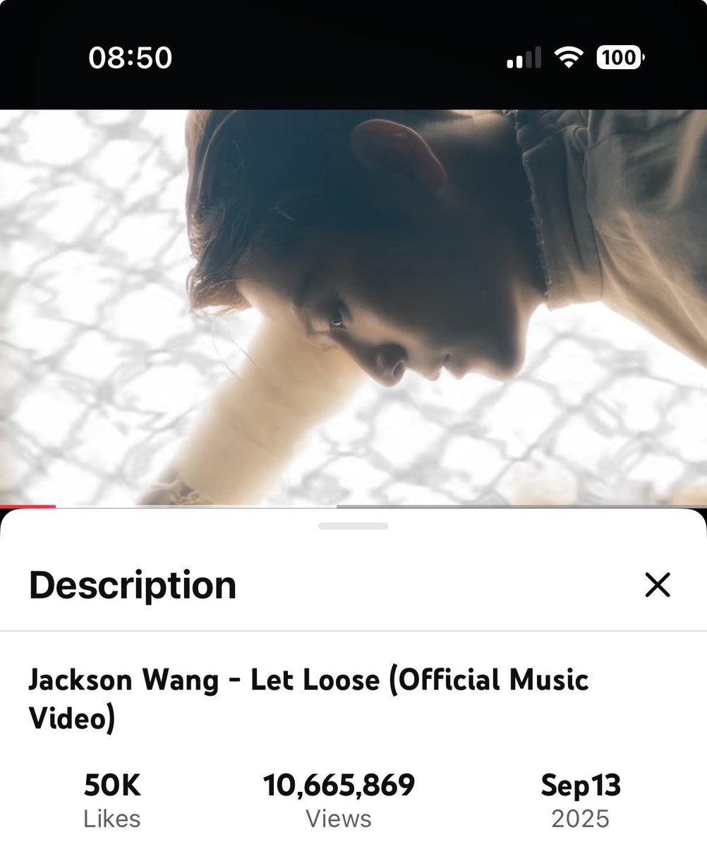 muiphuket's tweet image. กลับมาใช้ชีวิตปกติ สตรีมมิ่งทุกเพลงทุกช่องทาง ช่วงนี้ MV #LetLoose ยอดวิวยังไม่ขยับมากนัก เหตุจาก Youtube บล๊อกยอดวิวจาก Account ที่มีพฤติกรรมคล้ายบอท คือ ฟังเพลงซ้ำๆ วนไปแบบอัตโนมัติ จนเป็นแพทเทิร์น ฝากเพื่อนๆ ให้สตรีมแบบปกติ กดแชร์ คอมเมนต์ สลับกับดูอย่างอื่นบ้าง  #JacksonWang