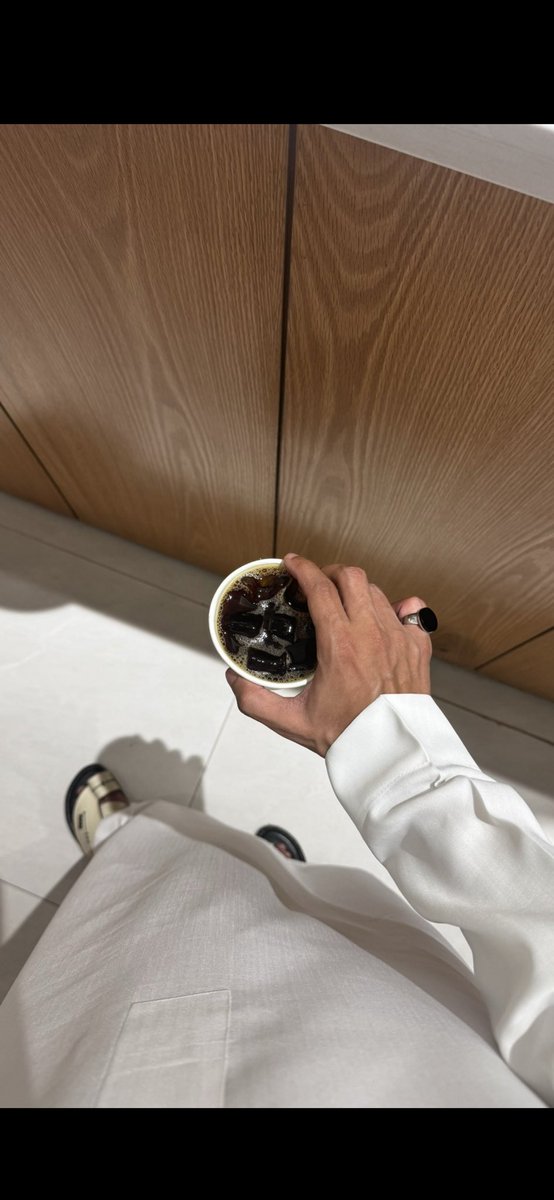 سلمان^*^ tweet media