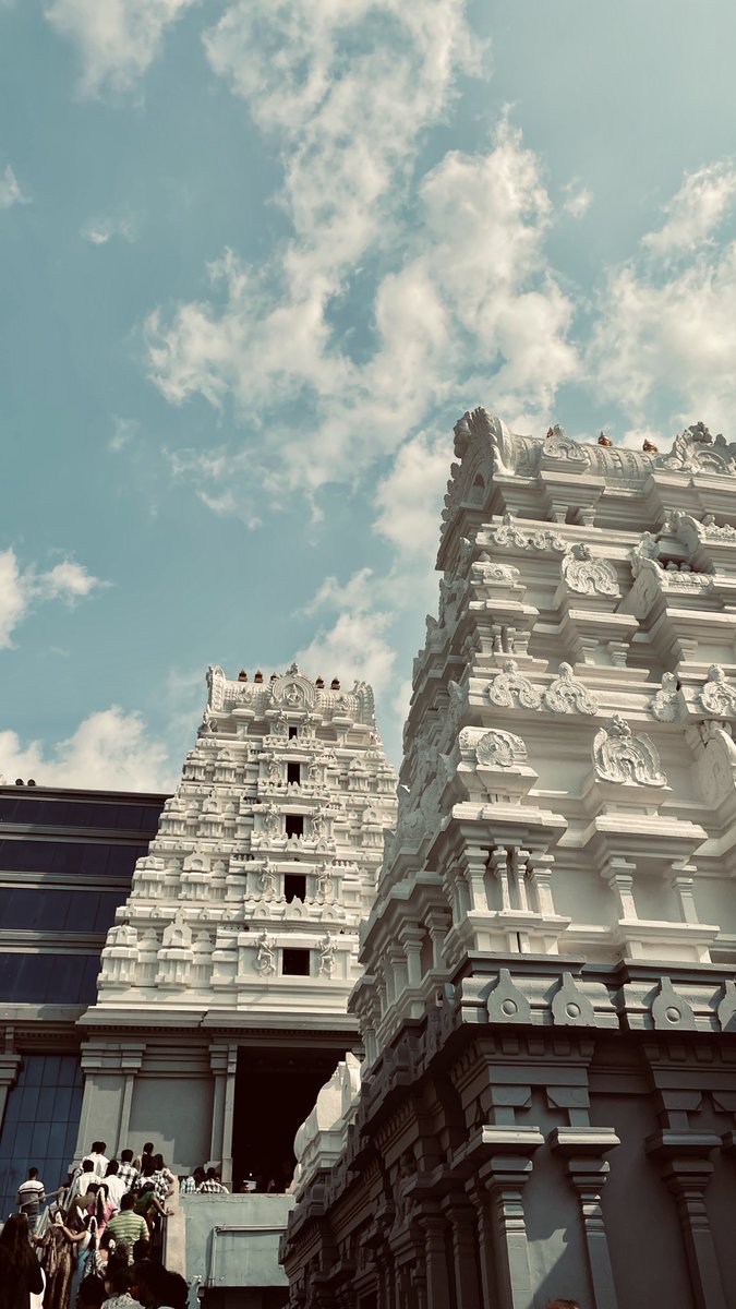 ModiAnoop1's tweet image. कृष्णाय वासुदेवाय हरये परमात्मने
प्रणतः क्लेशनाशाय गोविन्दाय नमो नम
#Krishna #MorningGlory #Devotion