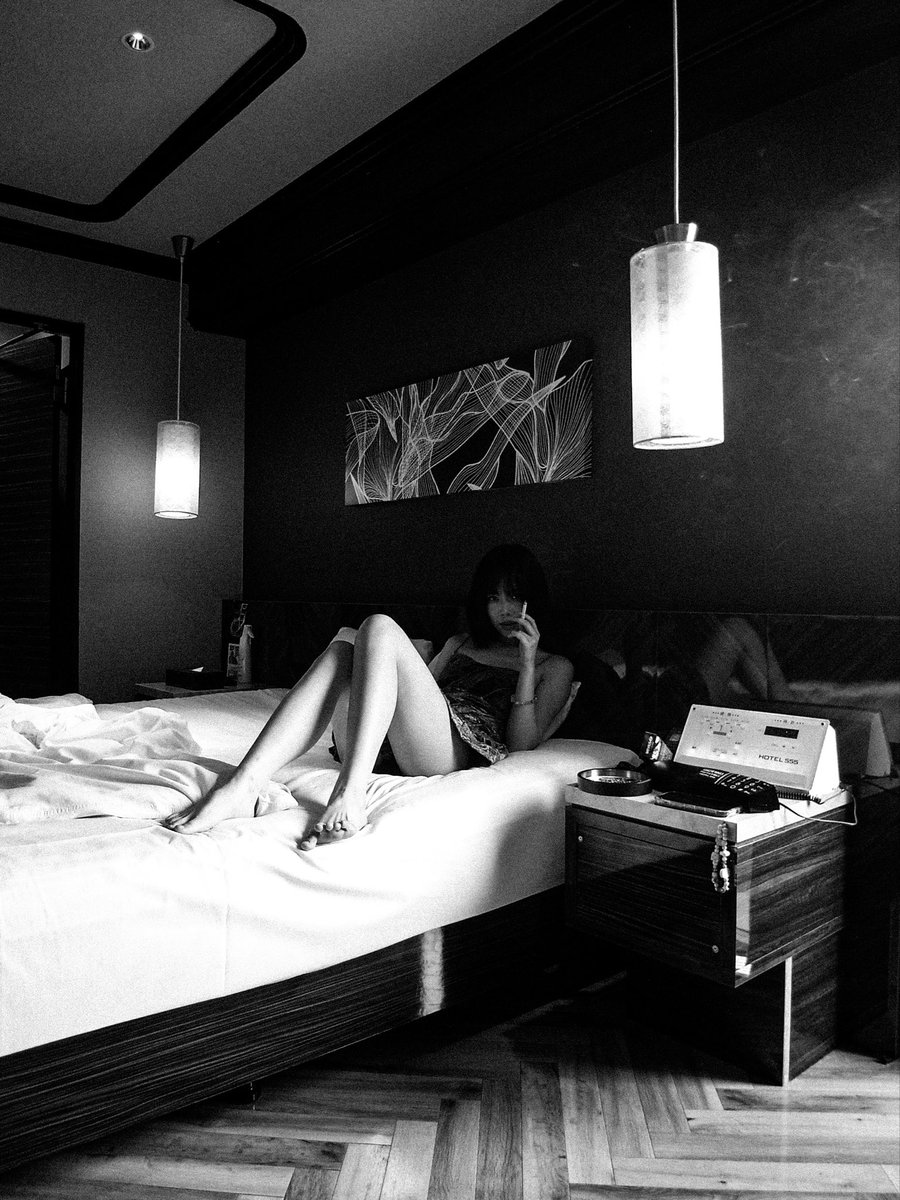 Other cuts📸

(編集者さん多分タバコが嫌いっぽい😂)