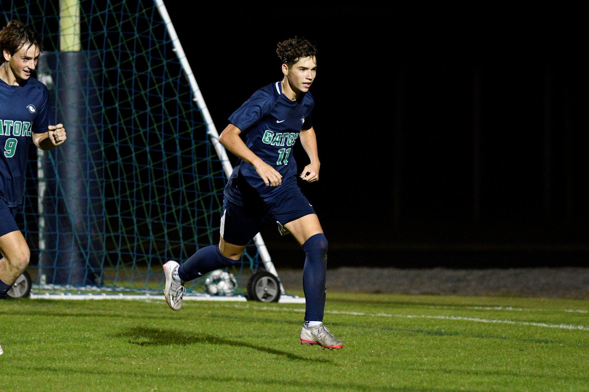 777Lambster's tweet photo. @G_L_ATHLETICS @G_L_MSOCCER @G_L_BOOSTERS 

Big win for the Gators tonight. Three starters were out, but the team stepped up.

Tyler Pidgeon with the first goal showing the extra effort and how every step counts. 

Great team effort. Great team win. Hard work pays off. 

⚽🐊 https://t.co/FA0YTgCb4P