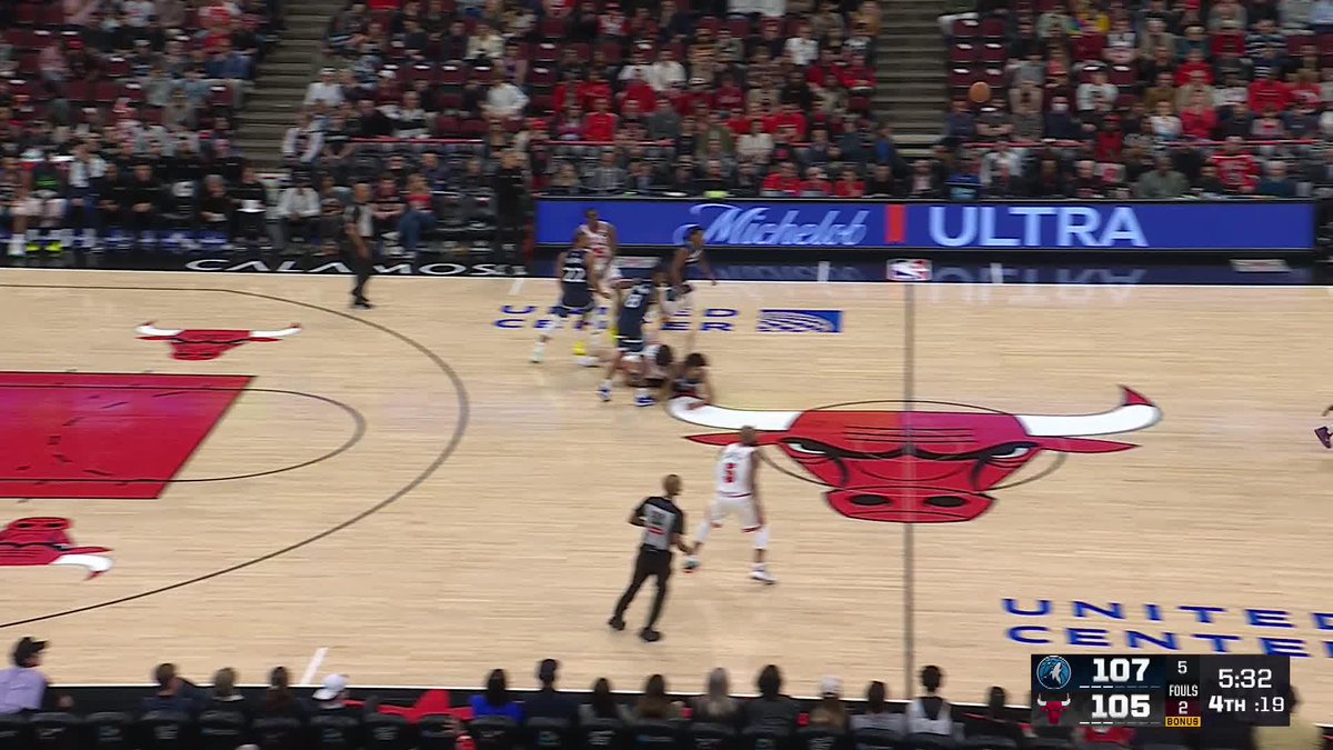 Jevon Carter in the clutch!  🔥

@nextlevel_03 | @CHSN__ 