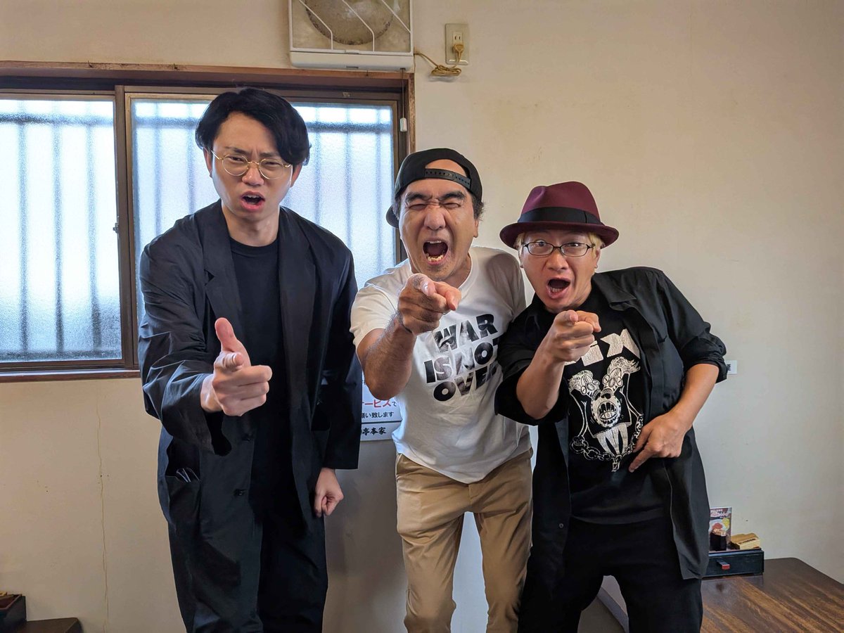 yuru_mizuno's tweet photo. 樋口さんと福岡名物を食べてたらエガちゃんねるの撮影が始まり、少しだけ映してもらいました。江頭さん、マジでとにかくいい人でした…… https://t.co/NTZkoqTgsx