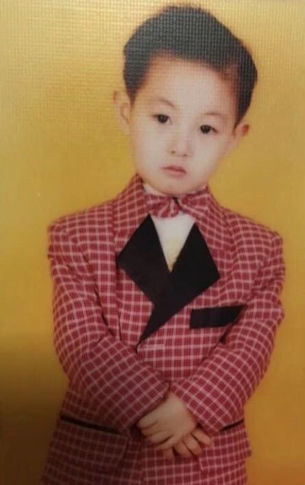 아 진짜 내 중남 
내 런쥔 요즘 진짜 애기 때 얼굴이 유독 많이 보여
진짜 애기 때 얼굴이 그대로 있음