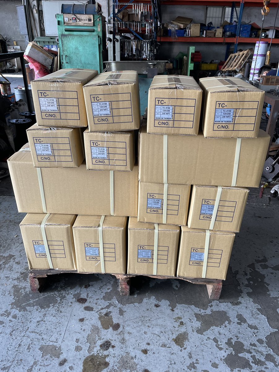 i_coolant's tweet photo. <Shipment Day! Coolant Pumps Continue to Head Worldwide!>
Thank you for your trust! 
#YuHseng #CoolantPump #MachineTool #Lathe #PunchPress #Machining #IndustrialEquipment #ShippingNow #MadeInTaiwan #HighPerformance https://t.co/TUGIudIXD5