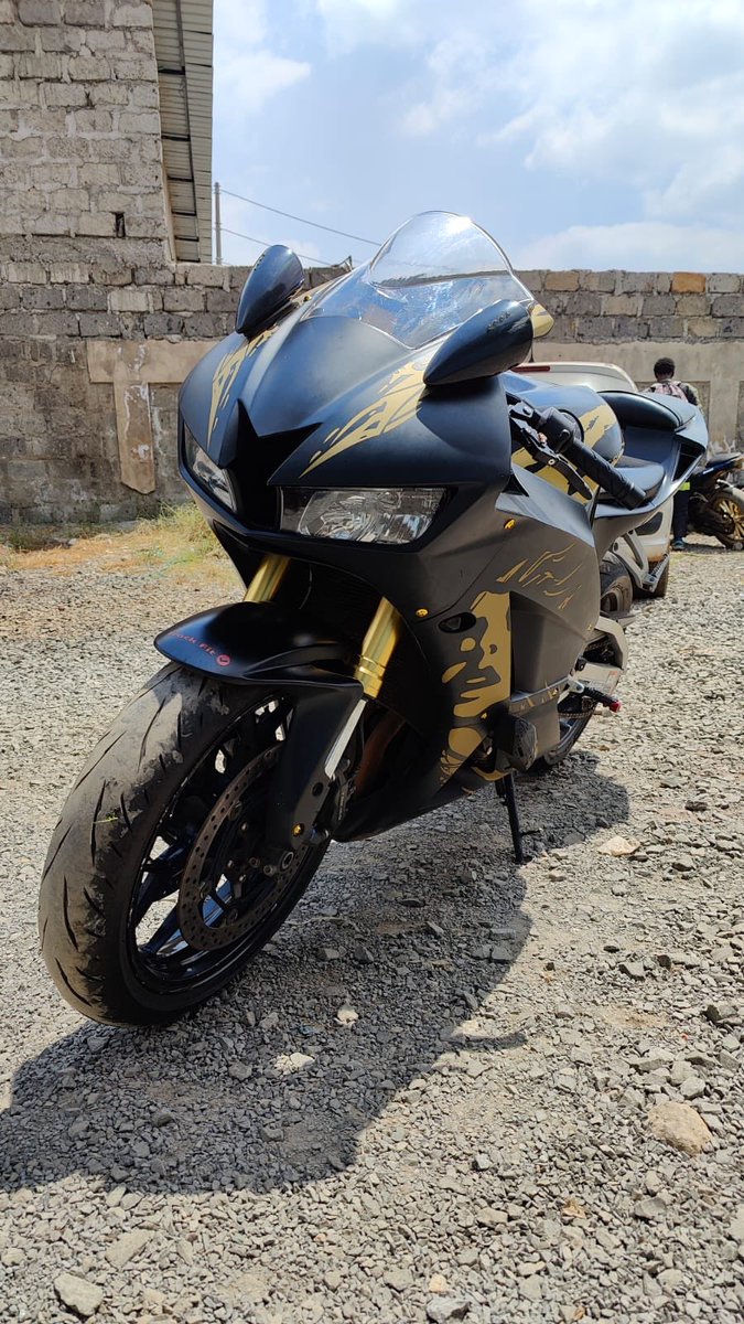 2013 Honda CBR 600rr 
45k kms
Ke Registered
Toce exhaust 
TRX frame sliders 
Custom taillight 
New brakes n tires
Extra matching fairings
Ksh900,000 negotiable
0721922679