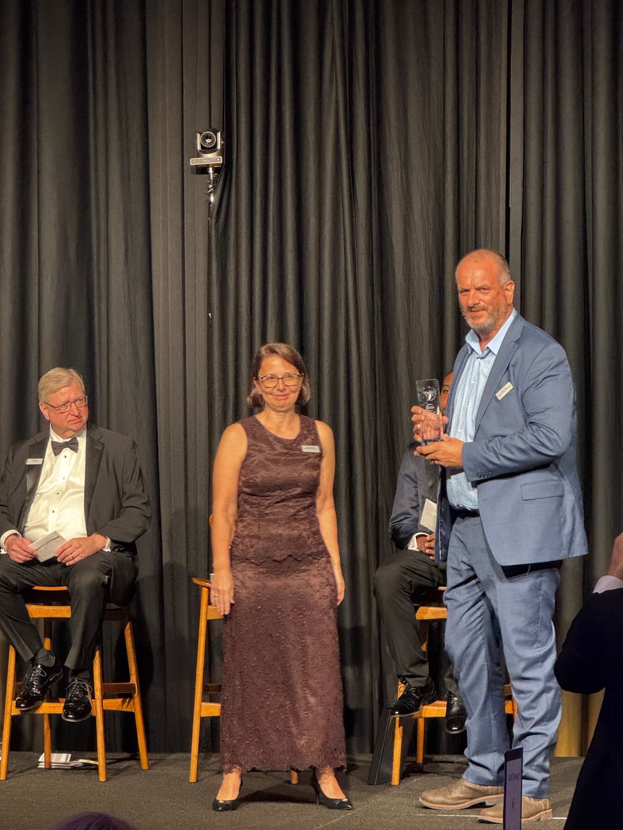 HydrocarbonProc's tweet image. Energy Project of the Year winners: Reliance (Upstream), Cenit Transporte (Midstream), and KBC (Downstream). Recognized for excellence in innovation.
E2Awards.com
#E2Awards25 #EnergyProjects
