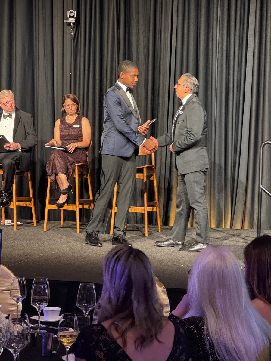 HydrocarbonProc's tweet image. Energy Project of the Year winners: Reliance (Upstream), Cenit Transporte (Midstream), and KBC (Downstream). Recognized for excellence in innovation.
E2Awards.com
#E2Awards25 #EnergyProjects