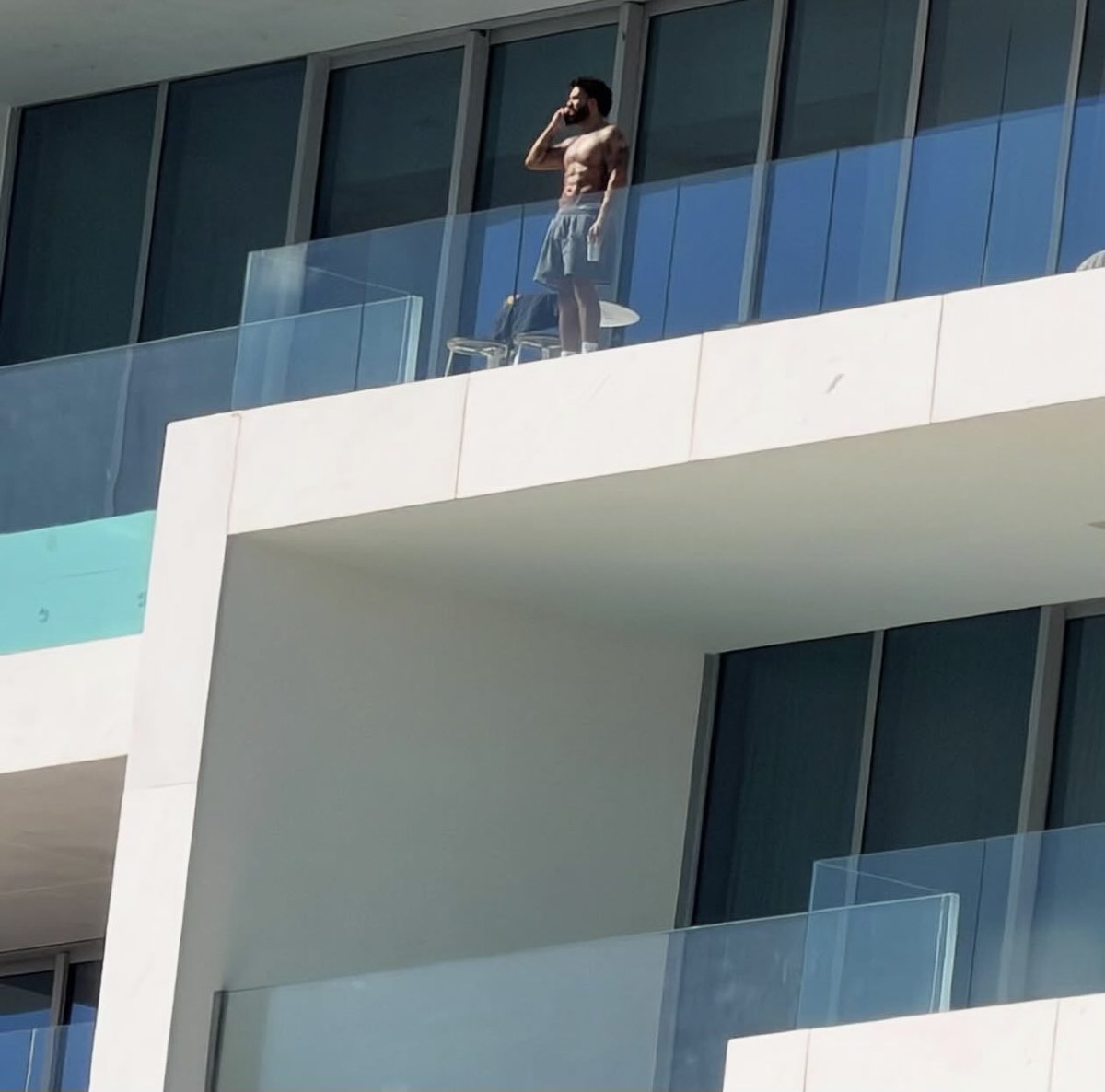 plottttwisttttt's tweet image. BLE$$$ED