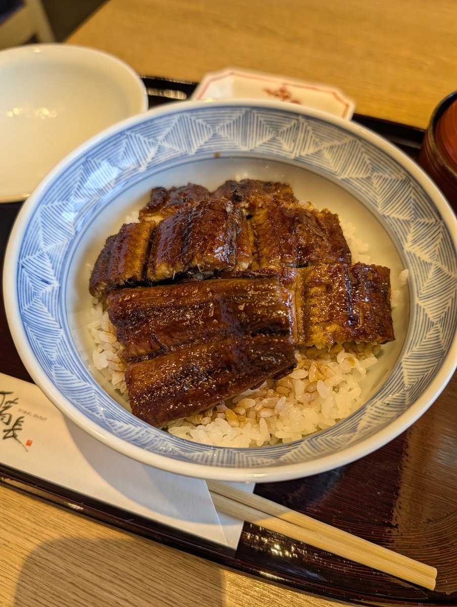 testme399's tweet photo. いただきます😁😁😁 https://t.co/BP2ruOQarE