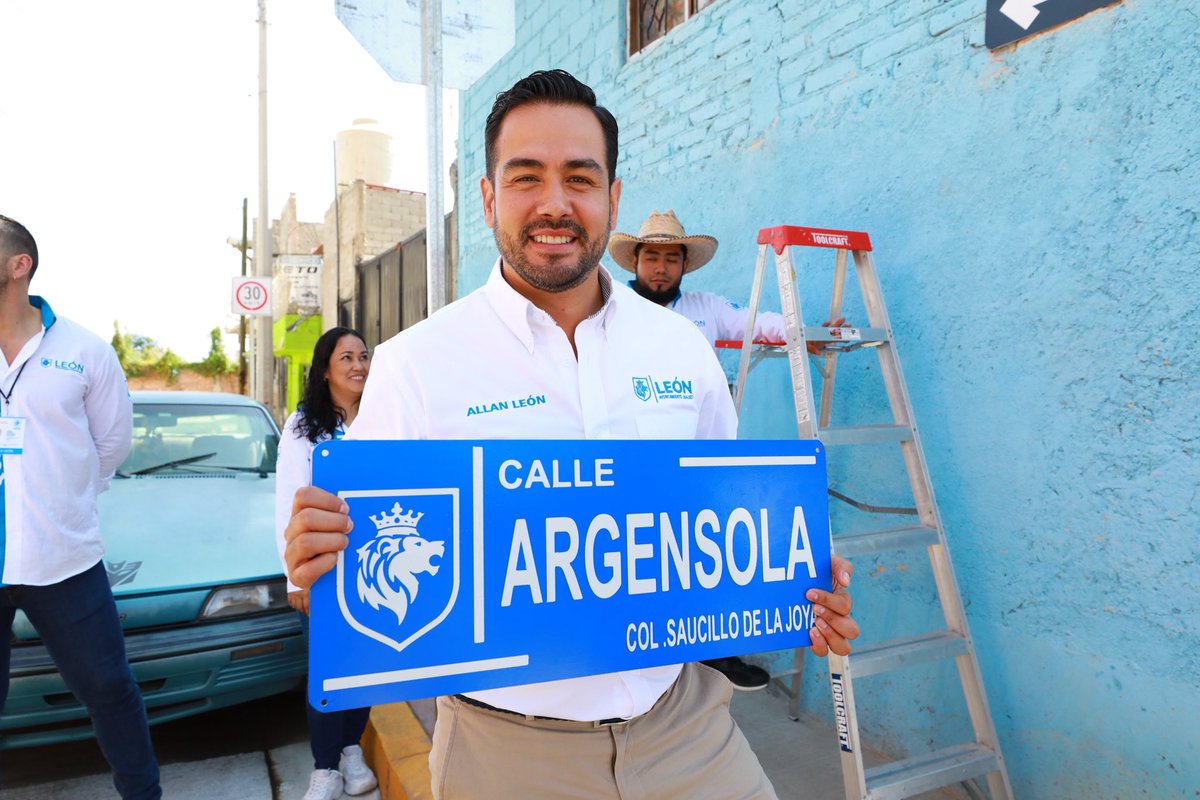 ¡Más calles pavimentadas para #León! 🦁🛣️

Más de 6,300 leonesas y leoneses beneficiados en ‘Las Joyas’ con las obras de <a href="/fidocleon/">FIDOC León</a> 

¡En esta administración se trabaja por el FUTURO DE LEÓN! 🦁✌🏼