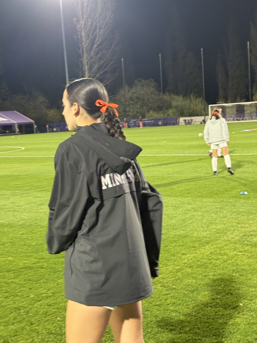 GopherSoccer's tweet photo. More than just a game 🧡

For today’s match, we’re sporting orange ribbons to show solidarity with @UW_WSoccer women’s soccer player Mia Hamant, who is battling leukemia. 

We’re inspired by your fight, Mia🧡

#ShutOutCancer https://t.co/Wpdsai8ILB