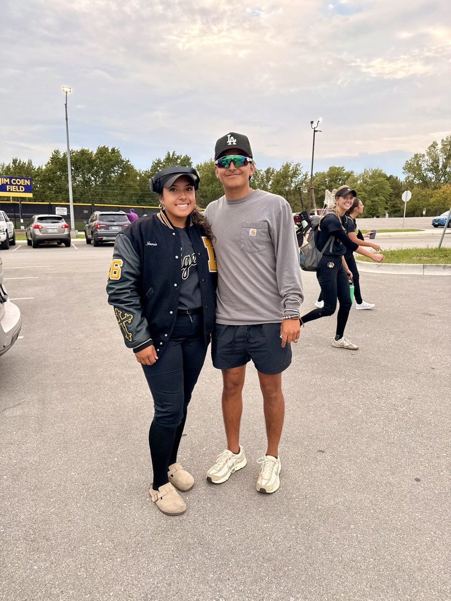 2026Jes_Solis's tweet photo. In honor of playing our last season game, I wanted to share my stats as we head into districts. I ended the season
 Batting:
.559 BA 
.578 OBP
59 H
25 singles 
23 doubles 
2 Triples 
2 HR 
39 RBI
27 runs 
8 walks 
6 SO
3 HBP
4 SB 
Fielding
.987 FPCT 
@SelectFP_Christ https://t.co/VMWcQCj10H