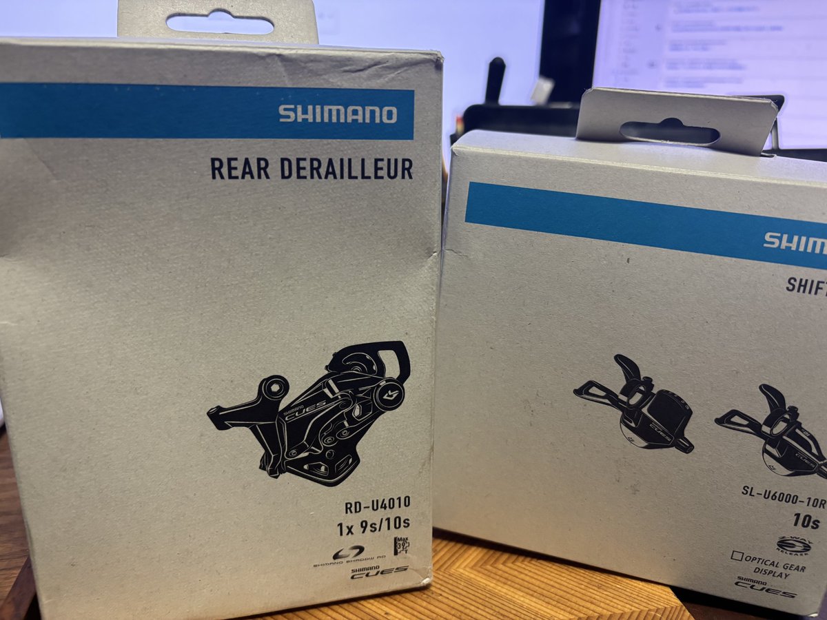 nomodon's tweet image. 今週末、家にいないんだが、、、
とりあえずCUESの実験機かな？
フル油圧ブレーキ化はすぐできるし
#アリエク
#シマノ
#CUES