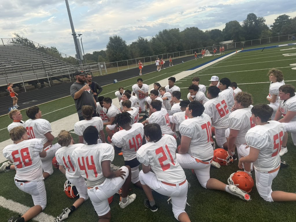 Tiglionpride's tweet photo. Congratulations to our 7th Grade, 8th Grade, and JV football teams for all coming out with a win tonight! 

A lot more work to do! #UMW https://t.co/YkjveUxRaP
