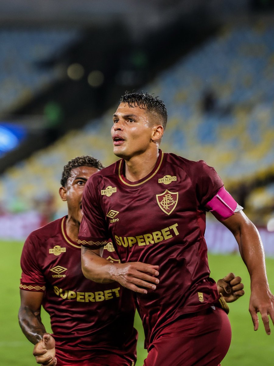 Eu vou ficaaaaar louco da cabeça!!! Vitória tricolor, golaço do meu capitão! Vamos, Fluminense!

📸 <a href="/rsantosarantes/">Rafael Arantes</a>