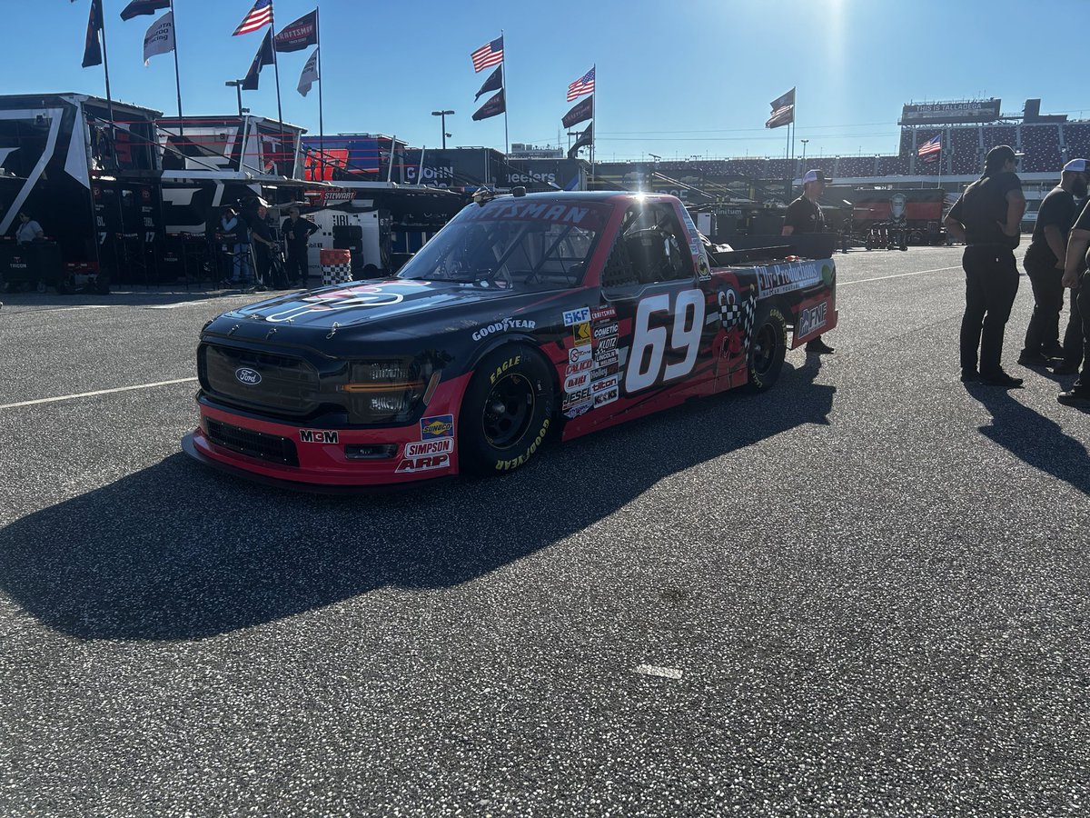 Tech day complete! 

Ready to roll tomorrow for 85 laps around the <a href="/TALLADEGA/">Talladega Superspeedway</a> SuperSpeedway!