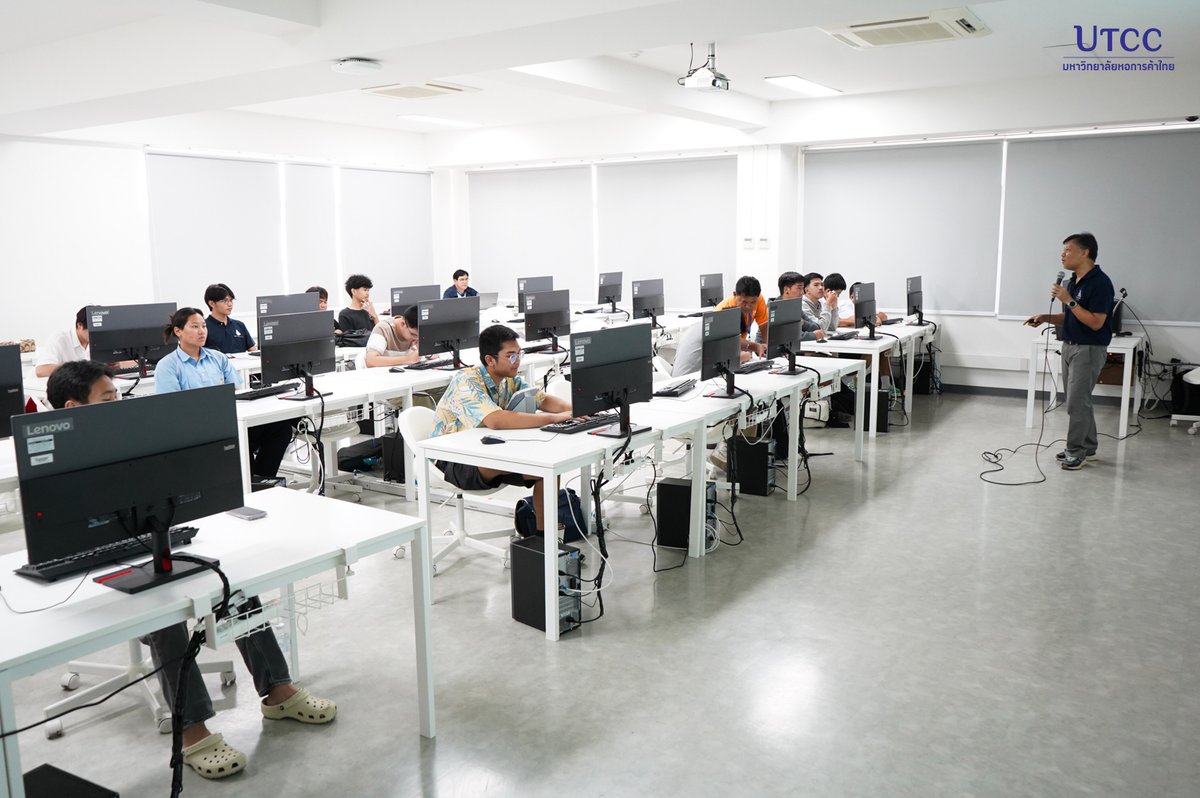 dekutcc_'s tweet image. คณะวิศวกรรมศาสตร์จัดอบรมเชิงปฏิบัติการด้านคอมพิวเตอร์สำหรับนักเรียนชั้นมัธยมศึกษาตอนปลายและสายอาชีพ ในหัวข้อ “พร้อมก้าวสู่การเป็นนักประดิษฐ์ ด้วย Arduino และ Fusion 360” มีวัตถุประสงค์เพื่อเปิดโอกาสให้ผู้เข้าร่วมได้ฝึกทักษะการเขียนโปรแกรมและการออกแบบชิ้นงานดิจิทัล…