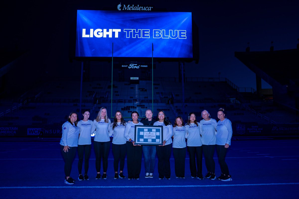 BroncoSportsWGF's tweet image. How do you celebrate two team championships and two individual champions? ⏩️ LIGHT. THE. BLUE!🔵

#BleedBlue | #WhatsNext