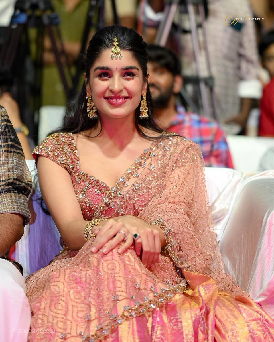 wvmediaa's tweet image. Yukti Thareja at the K-Ramp Heavy Rampage Event ✨🥰/1

#Yukti #YuktiThareja