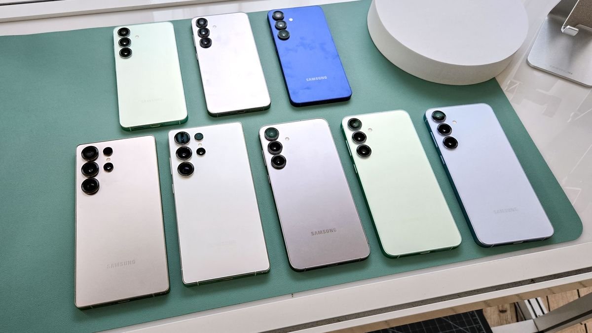 Dear Samsung:
We need to talk.

I, as a decade + customer, speak on behalf of all of your consumers when we say this: we miss the excitement, innovation, and cool factor you had in your devices. 

Your product category is currently great, but they can be the best, by taking a