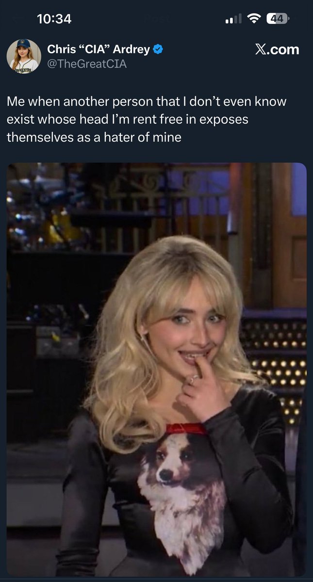 The concept of him apparently thinking we gaf about him lmao