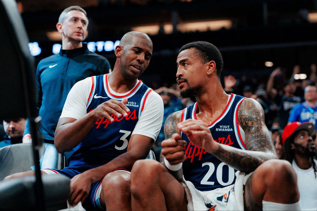 LAClippers's tweet photo. that @WakeMBB connection 🤞🏾 https://t.co/0zFhuvTCyz