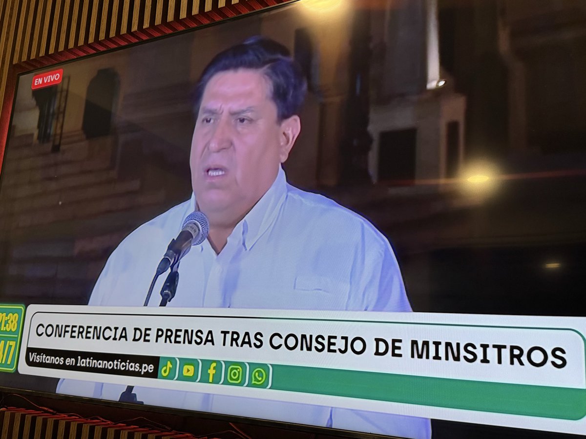 No gustará, pero no recuerdo la última vez que un gobierno no encubre a un policía que mata a una persona en una protesta. 

En menos de 24 horas lo identificaron, detuvieron y hoy anuncian que no habrá espíritu de cuerpo.