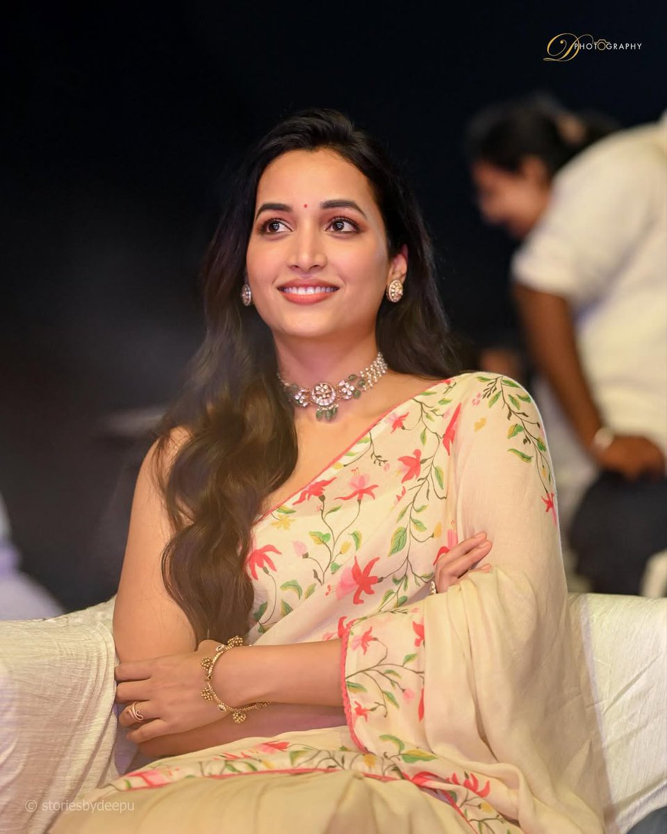 wvmediaa's tweet image. Srinidhi Shetty at the Telusu Kada movie pre-release event 🤍🥰/1

#Srinidhi #SrinidhiShetty