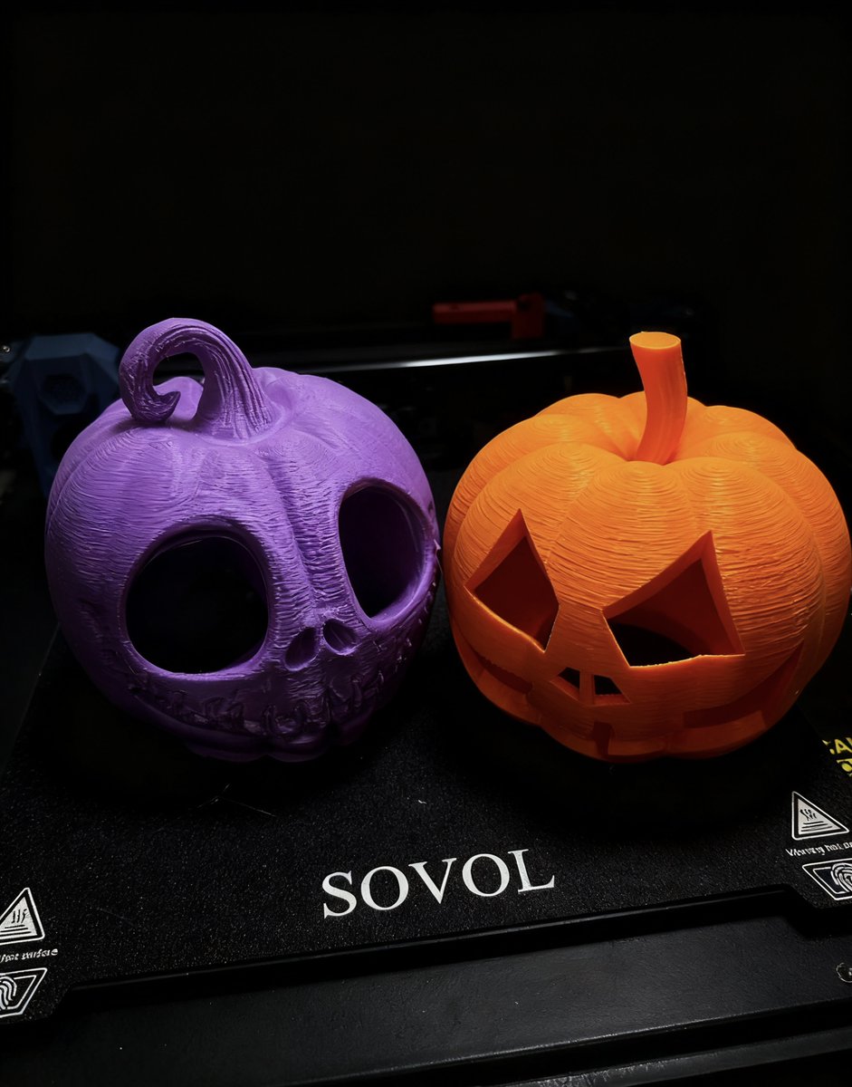 Spooky Season is Here! 
The only thing we’re haunting this Halloween is the print bed! Whether you're brewing up creepy creatures, pumpkin armies, or costume props that steal the night – it’s time to unleash your inner monster-maker.
#Halloween3D #PrintTheNight #SpookyPrints