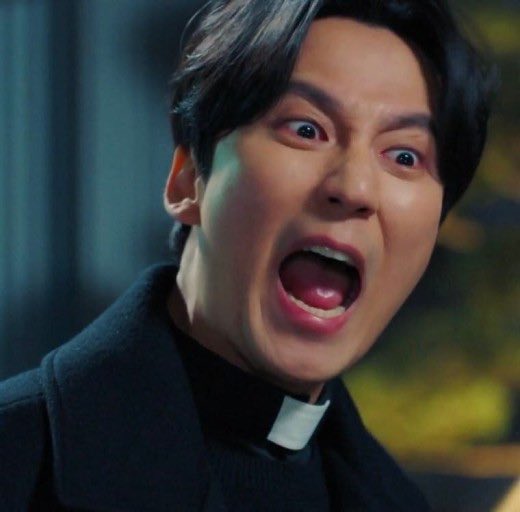 아 개웃기다ㅋㅋㅋㅋㅋㅋ

김핼: 신부가 무슨 굿이야아아악 미쳤어?!