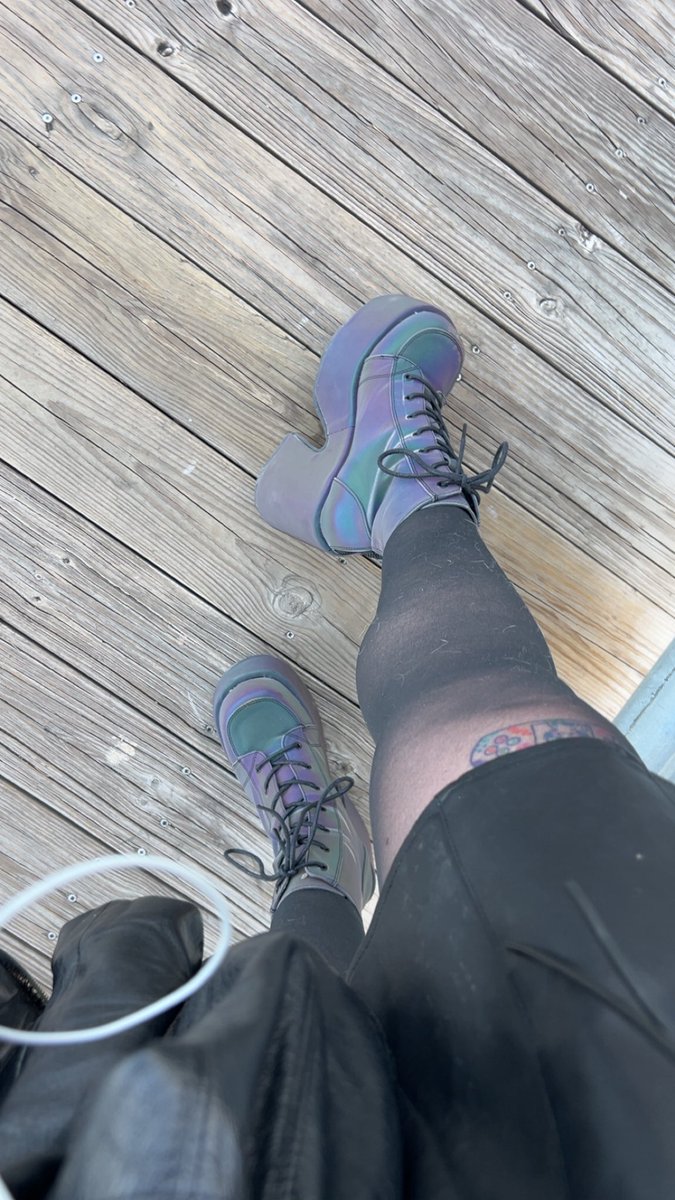 sirensupreme's tweet photo. My date got to take My shoes off, kiss My toes, and give Me a foot rub
You’re jerking and sending just thinking about it 

How pathetic, cucky https://t.co/bGaTZlvO88