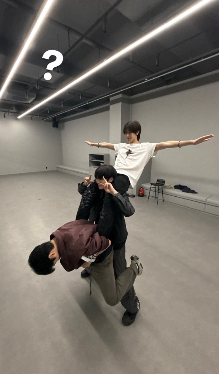 너네뭐하는거야?