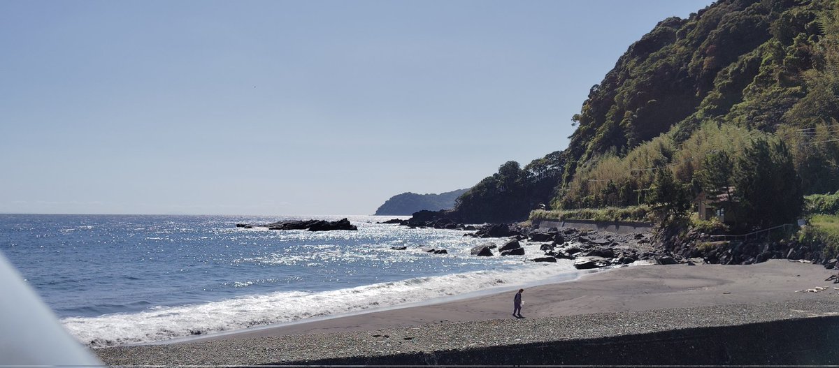 sirius4682's tweet photo. この写真に風の匂いまで乗せることが出来たなら、どれぐらい良いだろうと思う。 https://t.co/eiC3L8CU5w