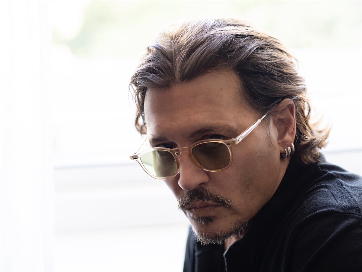 oricon's tweet photo. ジョニー・デップ、8年半ぶり来日決定❗️
12月開催「東京コミコン 2025」初参加

ノーマン・リーダスと
ショーン・パトリック・フラナリーも来場
https://t.co/BdGwSD541R

#東京コミコン #TokyoComicCon https://t.co/EtbISMomhY
