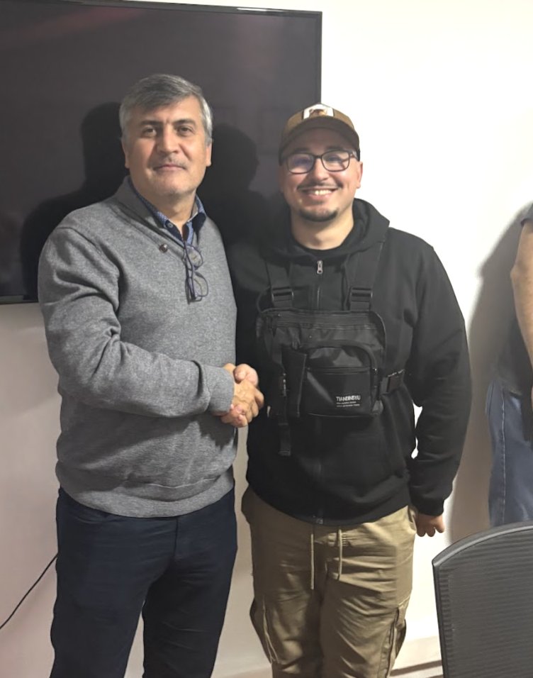 xintec's tweet photo. Gracias a todos los que participaron en nuestro Meetup @xintec  —presencial y online!U na jornada llena de aprendizaje sobre Server Side Rendering (SSR) en e-commerce. Gracias por mantener vivo el espíritu del Team Naranja.
#MeetupXintec #TeamNaranja #SSR #NextJS #React https://t.co/YIaUFqbXc3