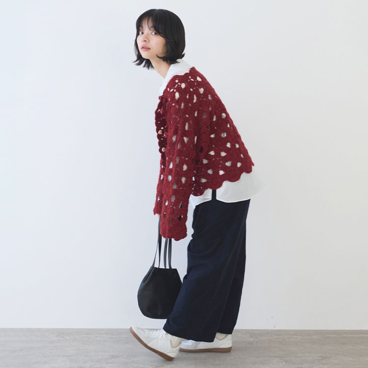\ ZOZOTOWN /

体温調節もおしゃれも叶える、
マストハブアイテム《ニットカーデ》
zozo.jp/shop/bulledesa…

#ビュルデサボン #yuni