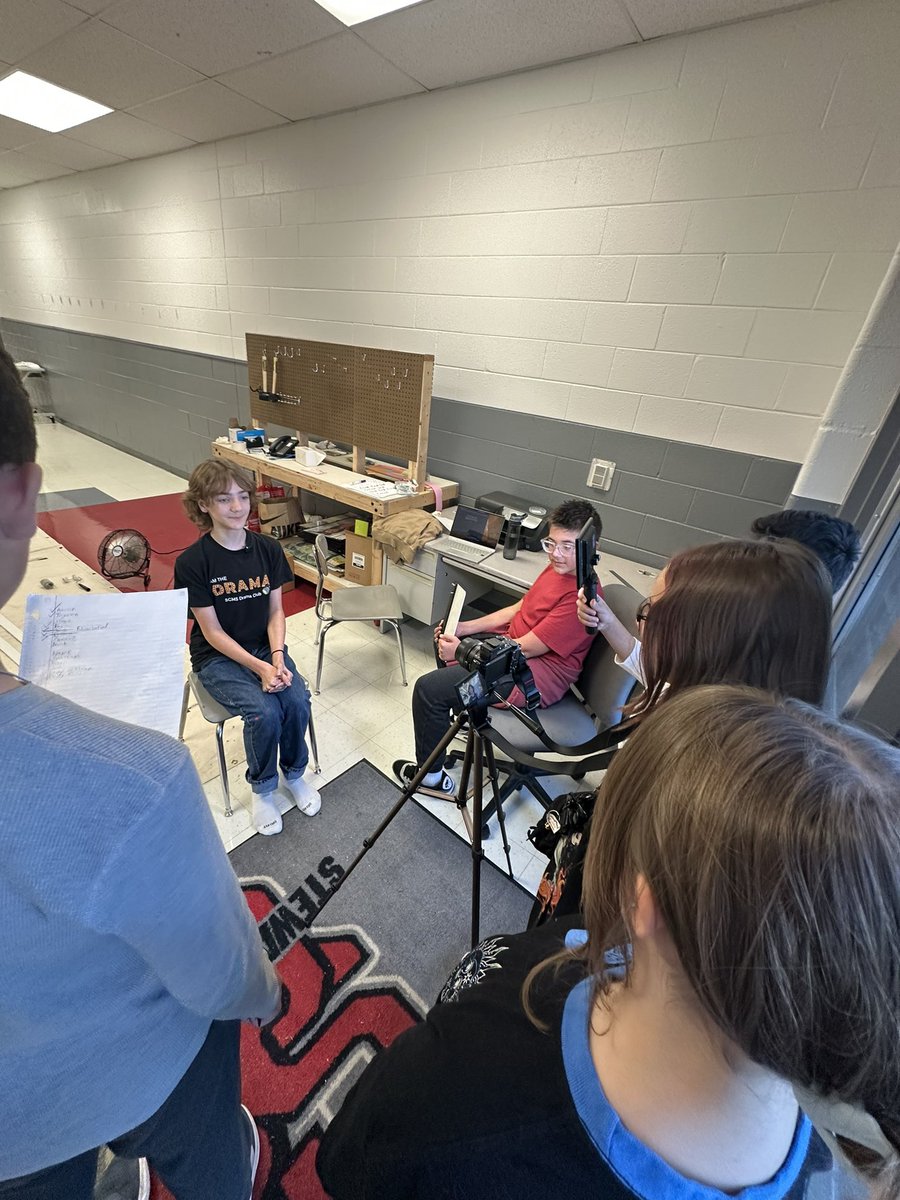 sc_robotics's tweet image. 🎬 Lights, camera, robots! 🤖
The SC Robotics video crew is filming team testimonials in 4K with pro gear—wireless mics, LED lights, and big creative energy for this year’s #BESTRobotics competition! 🚀@MCBestRobotics @BESTRobotics
#SCRobotics #STEM #BehindTheBots