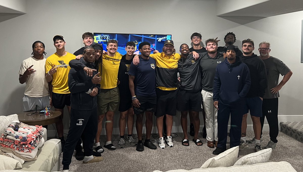 Coach McQuillan tweet media