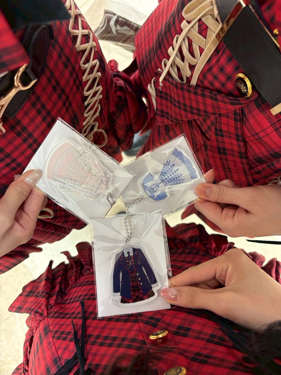 AKB48 大衣装展　ポーチ　赤チェック2011生地ver. osarecompany#costume#details#check#laceup#pleats#idol#akb48#衣装