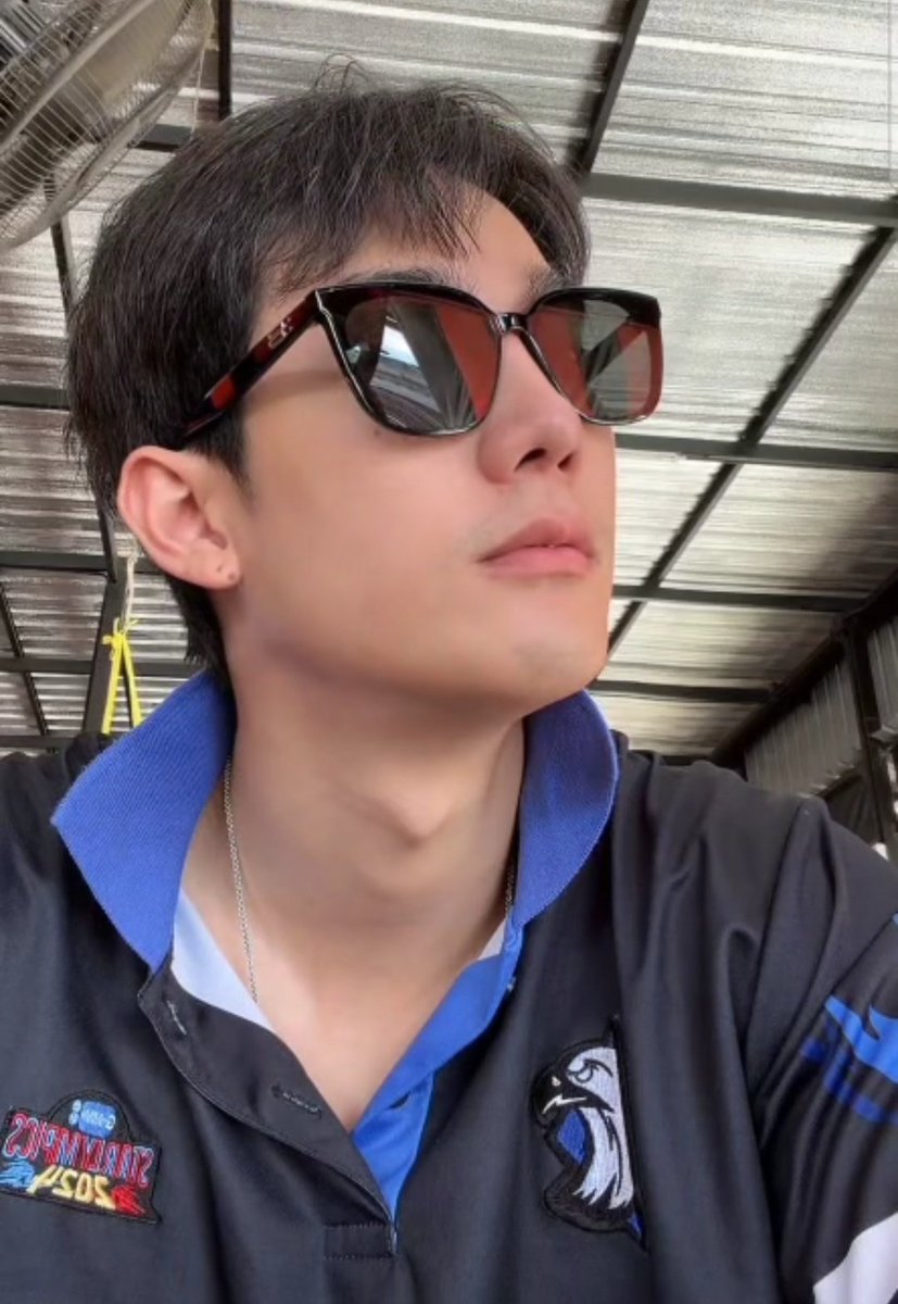 สุดหล่อ 🫅
#fforce_