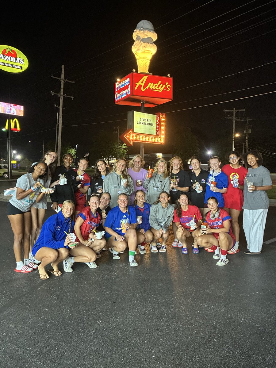 Conference road win means ice cream!! Let’s go <a href="/LATechSOC/">LA Tech Soccer ⚽</a> 🔵⚽️🔴 #EarnTheRight #BarkLouder