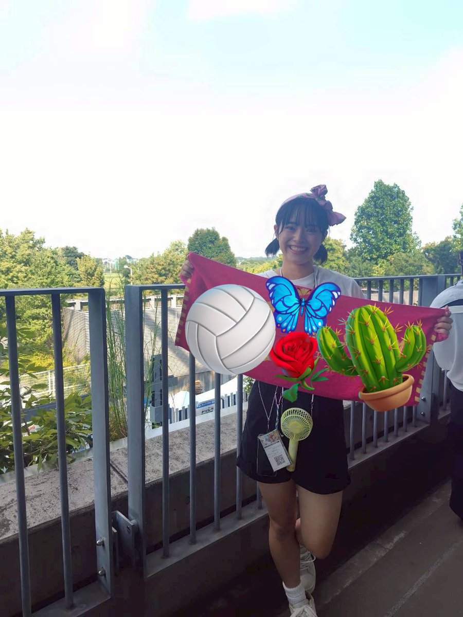 Kazuruko519's tweet photo. 改めまして...CampusAward2026予選Bブロックに参加しています！
Aブロックは悔しい結果になってしまったので、今度こそ本選出場を決められるように！全力で頑張るので応援よろしくお願いします🦋🏐

 #CampusAward2026
 #キャンアワ https://t.co/Kb6i0lT8wl